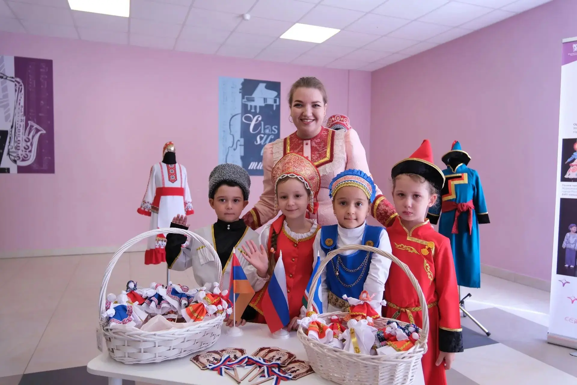 Сегодня в школе №22 Ростова-на-Дону гремела Августовская педагогическая конференция, и ...