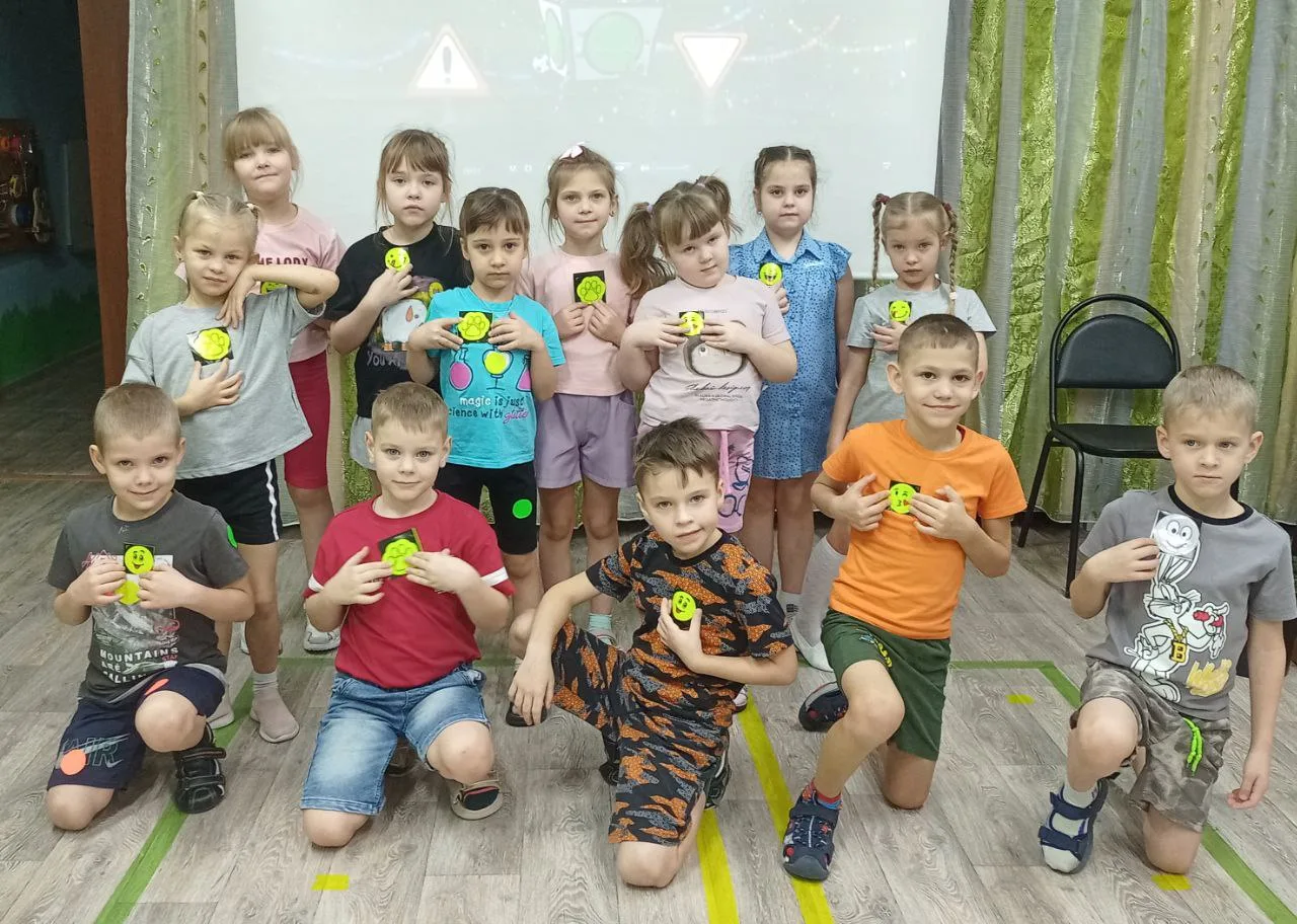 В рамках "Декады дорожной безопасности" в  подготовительной группе мы организовали ряд ...
