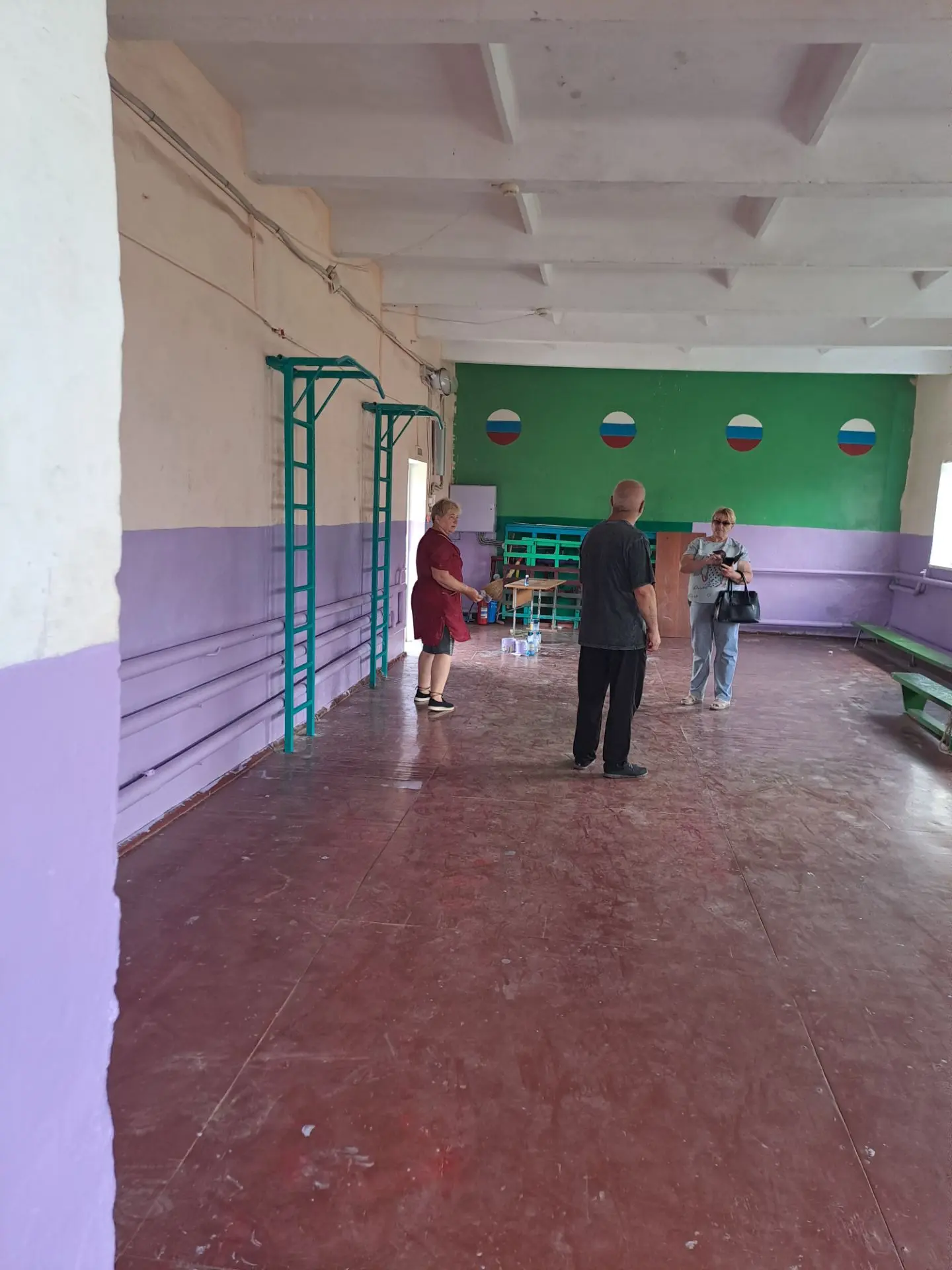 Помещение, приспособленное для занятий спортом, приобретает новый облик.