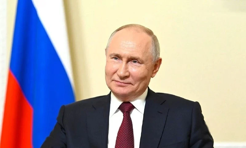 🎂 Президент России Владимир Путин отмечает день рождения