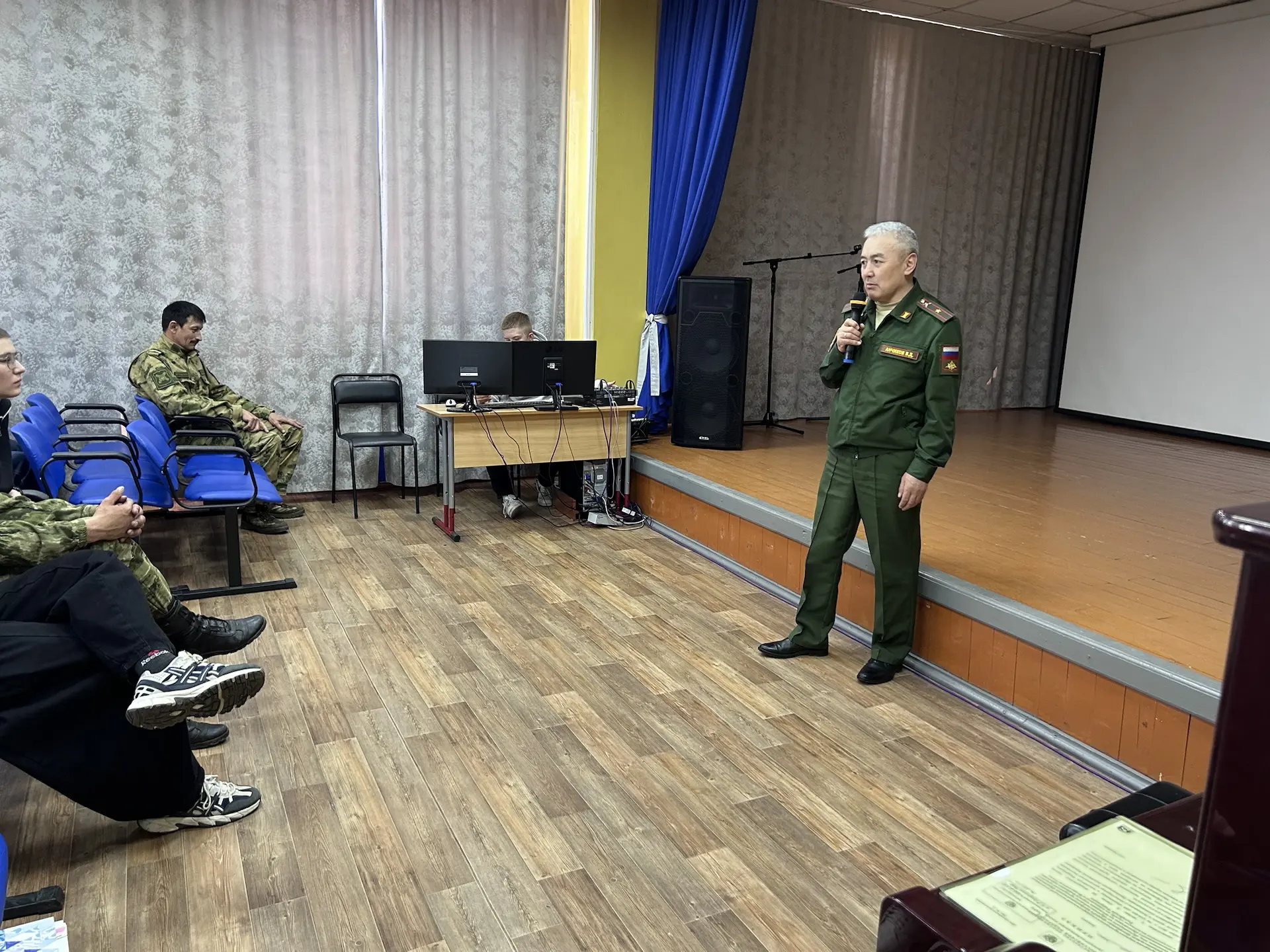 25 мая в техникуме прошла встреча студентов выпускных групп с представителями Военного ...