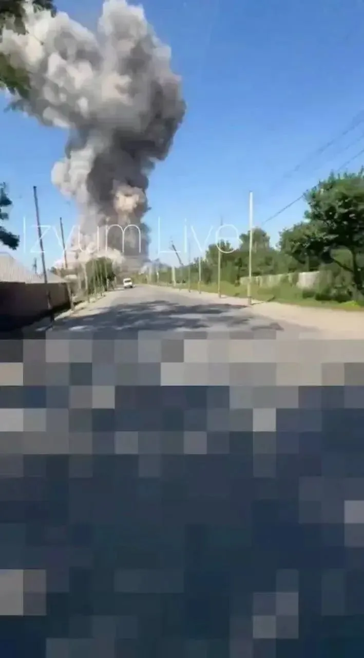 🇷🇺🚀⚡️🇺🇦 Ракетный удар Вооружённых сил #России накрыл склад боеприпасов в #Изюме Ха...