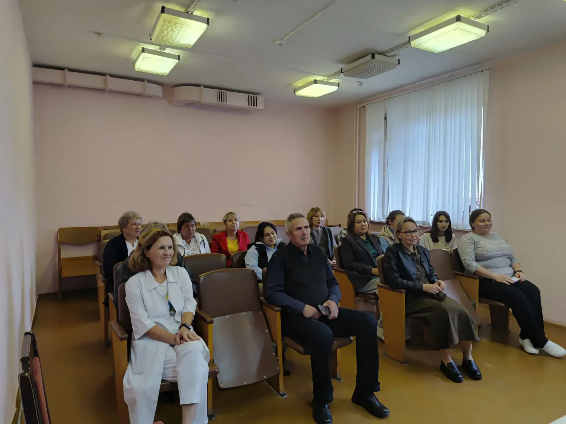 Вместе с вице-спикером Госсовета Чувашии Ольгой Петровой провели встречу с коллективом ...