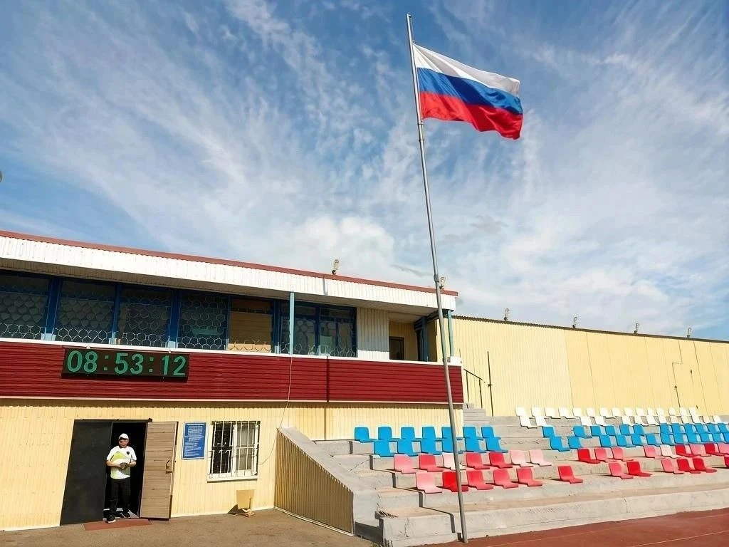 Сегодня, в День России, в 10:00 часов утра в Темрюке состоялось торжественное поднятие ...