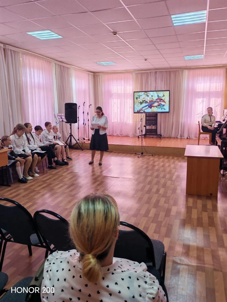 🎶🎻7 мая 2026г. в Инсарской детской школе искусств состоялся отчётный
концерт струнно – смычкового