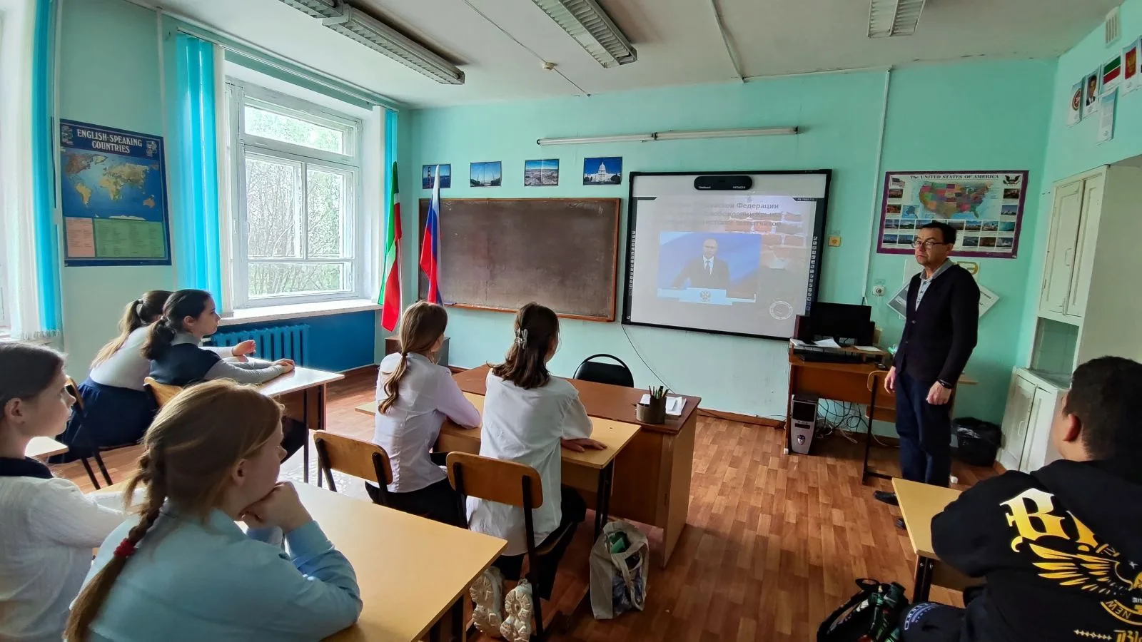 В рамках празднования Дня победного завершения советскими войсками Крымской наступательной операции 