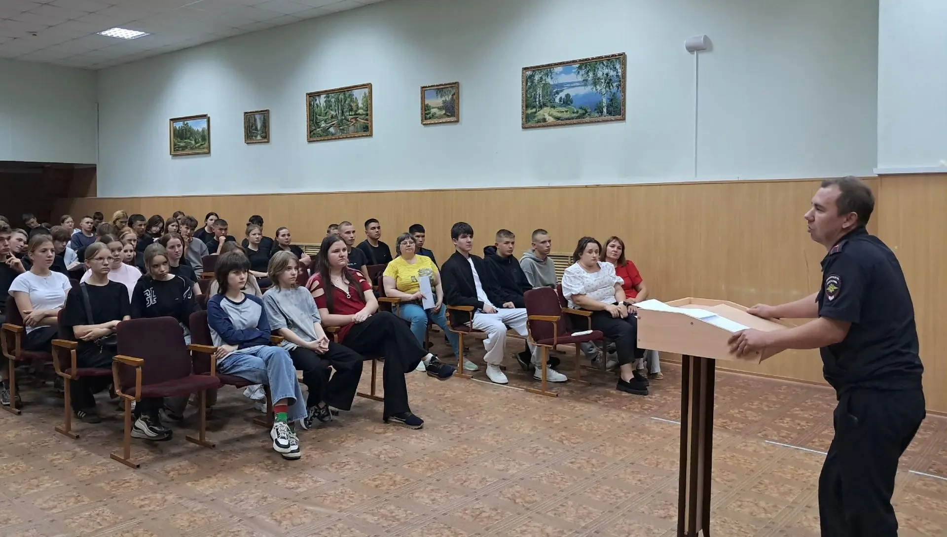 Новый учебный год начался с важных разговоров