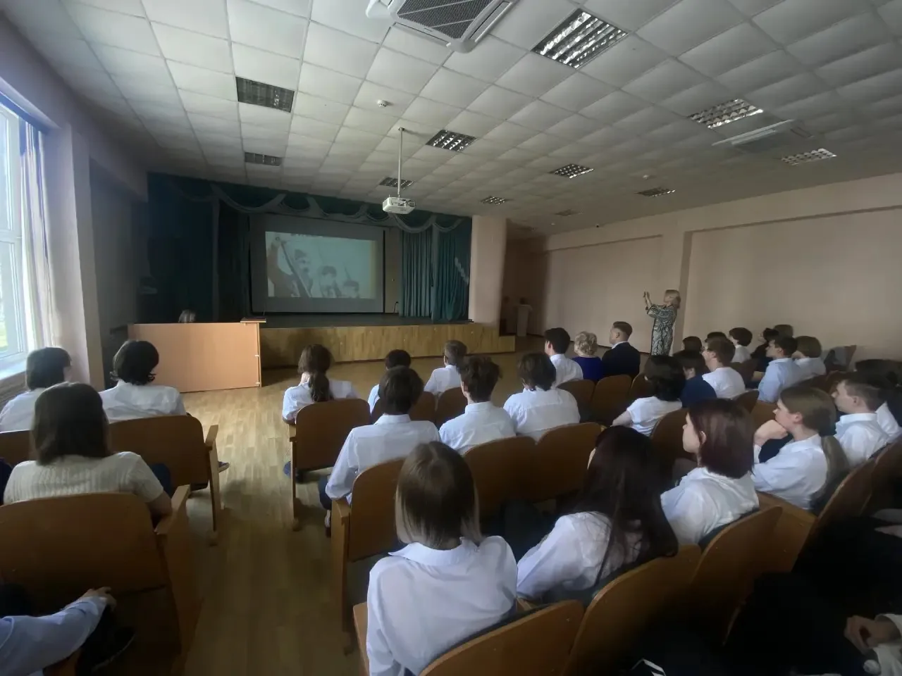 📌В рамках марафона «Наследники Победы» наш лицей провёл акцию «Кино Победы».  ✨Это не просто кинопок