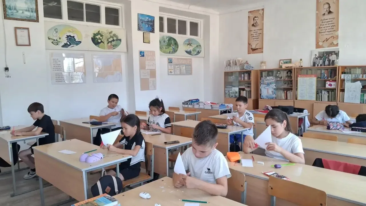 🕊«Журавлик скорби» в память о жертвах теракта в Беслане