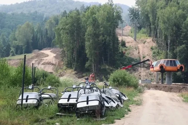 ⛷ Второй горнолыжный комплекс начали строить в "Белокурихе горной"

К предстоящему зимнему сезону в 