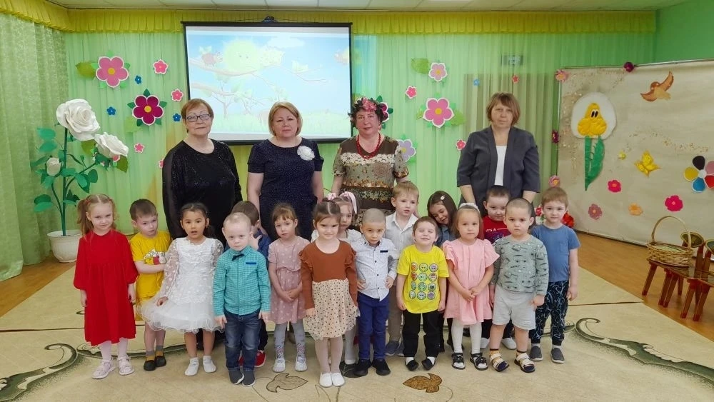 🌸И сегодняшний каскад весенних развлечений в музыкальном зале достойно завершила втора...