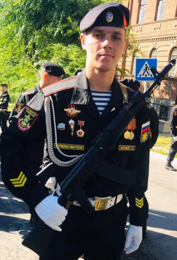 Друзья, а этот стих ⬇️ Светлана Суханова написала для поднятия патриотического духа земляков, для то