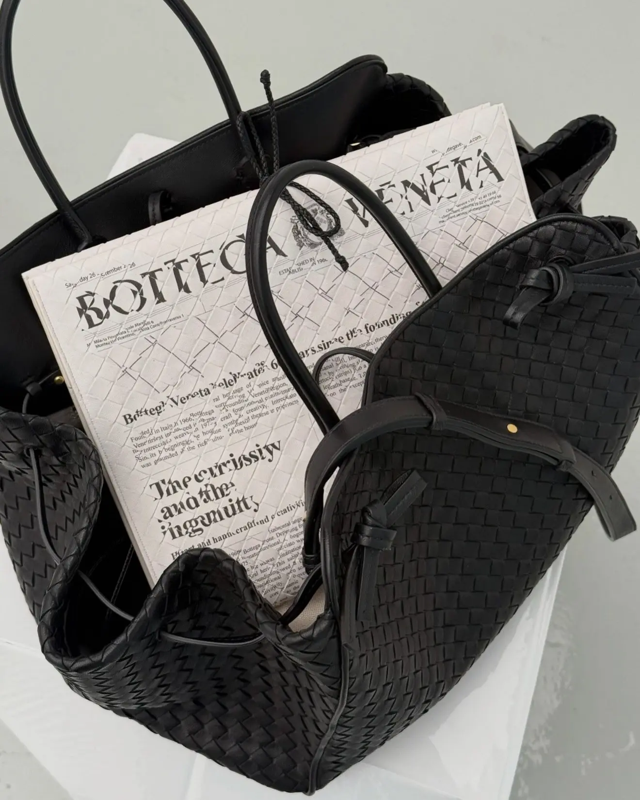 Утренняя пресса от Bottega Veneta