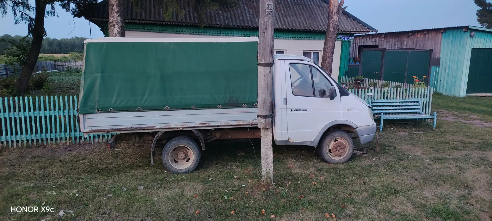 Продам гозель 2003 год цена 295тр торг не кто не отменял.