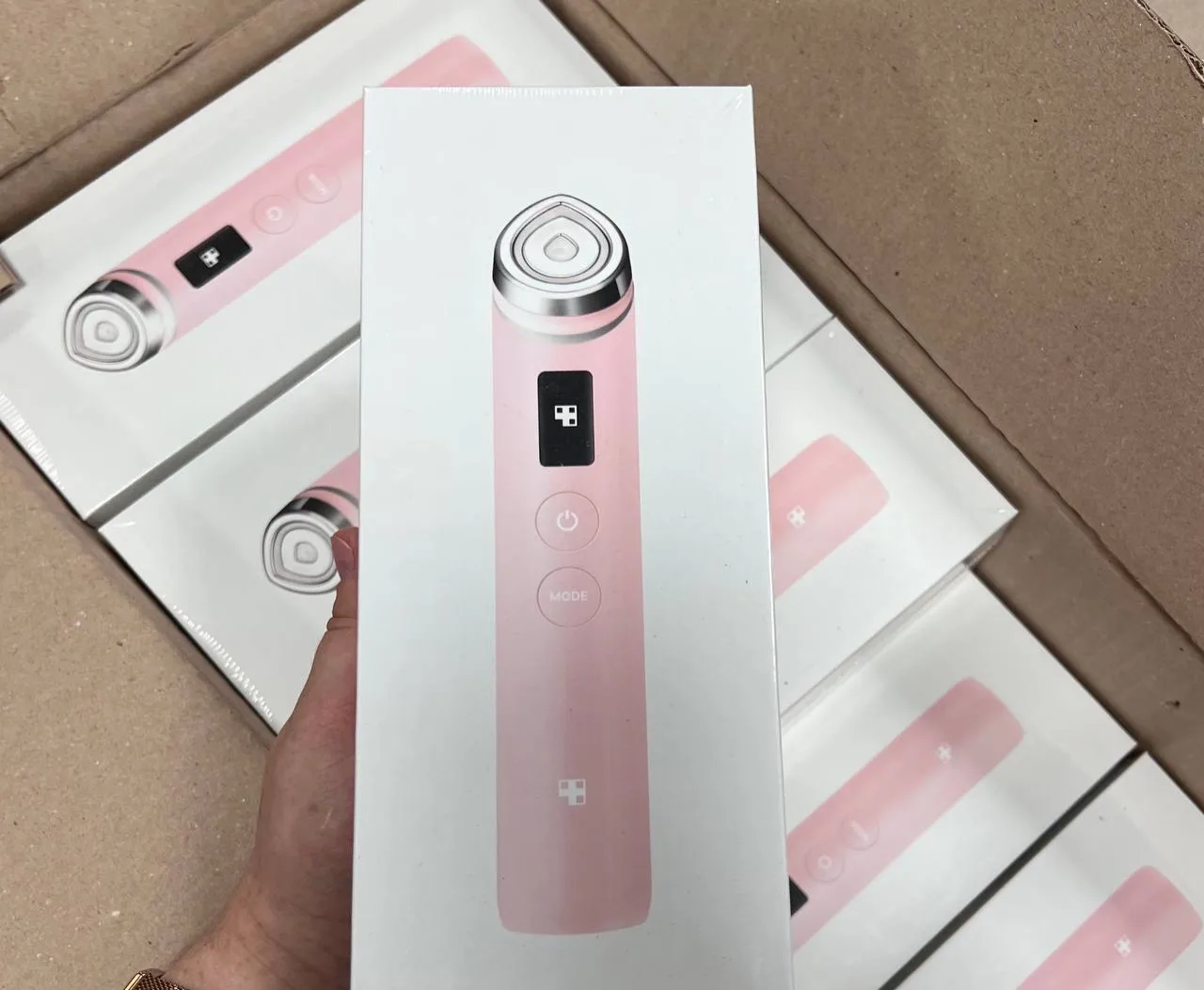 Девочки вчера пришло 6 аппаратов Medicube PRO, 
И сегодня все распроданы
sold out

В понедельник буд