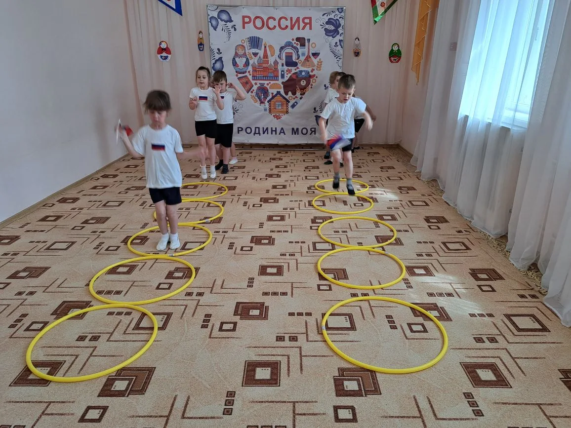 Спортивные эстафеты

12 июня наша страна отмечает один из самых молодых, но самых важных государстве
