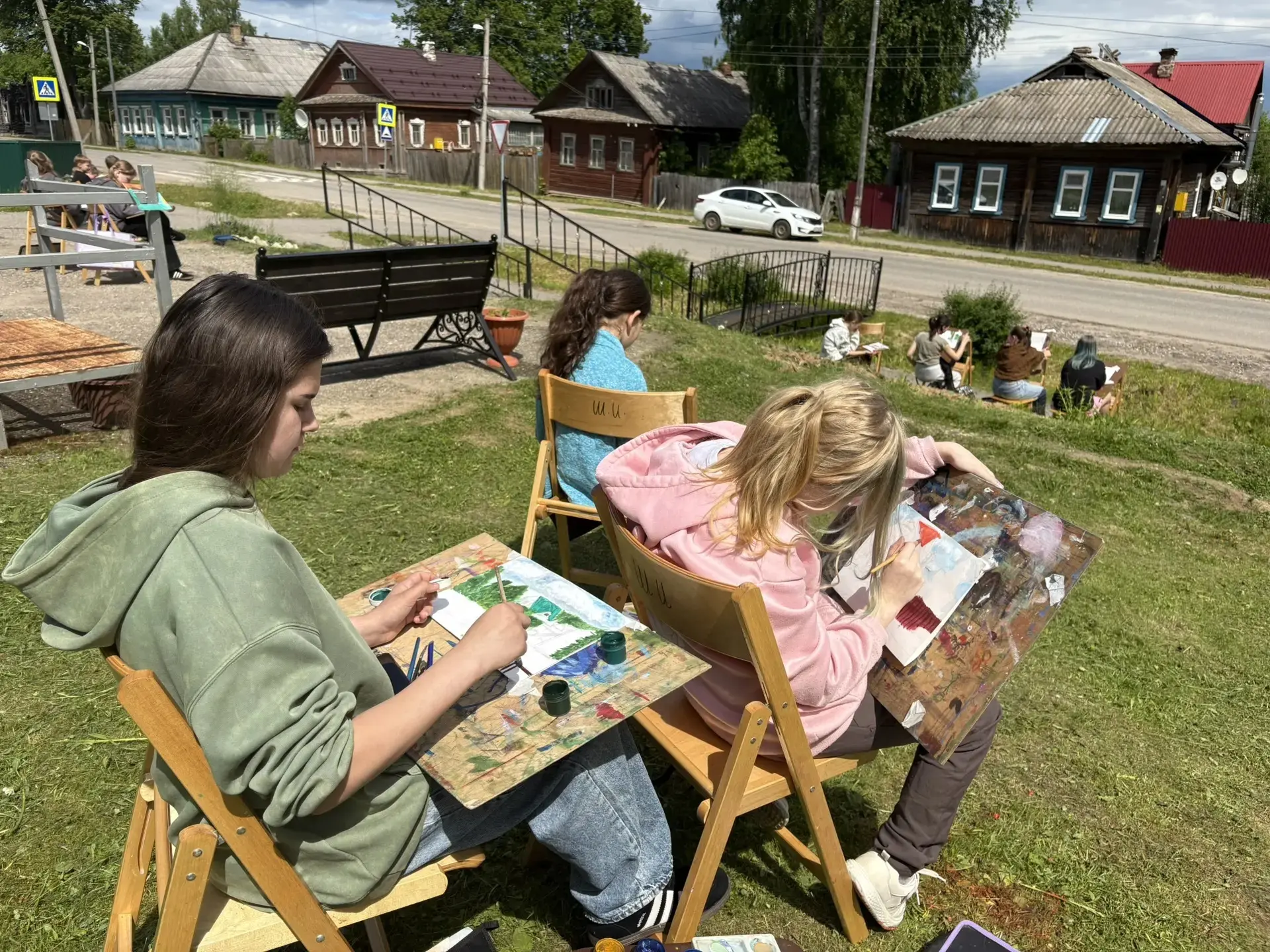 Закончился летний пленэр у учащихся младших классов по ДПОП «Живопись». Многие ребята впервые вышли 