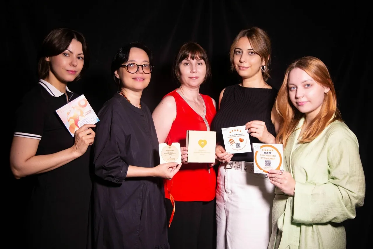 Медаль за любовь к зрителям🏅

Сургутский музыкально-драматический театр получил особый знак внимани