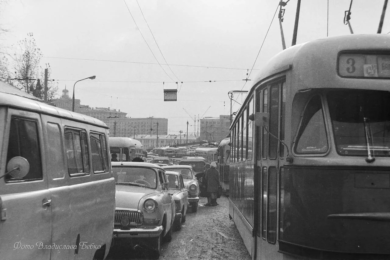 Пробка на Яузских воротах, 1968