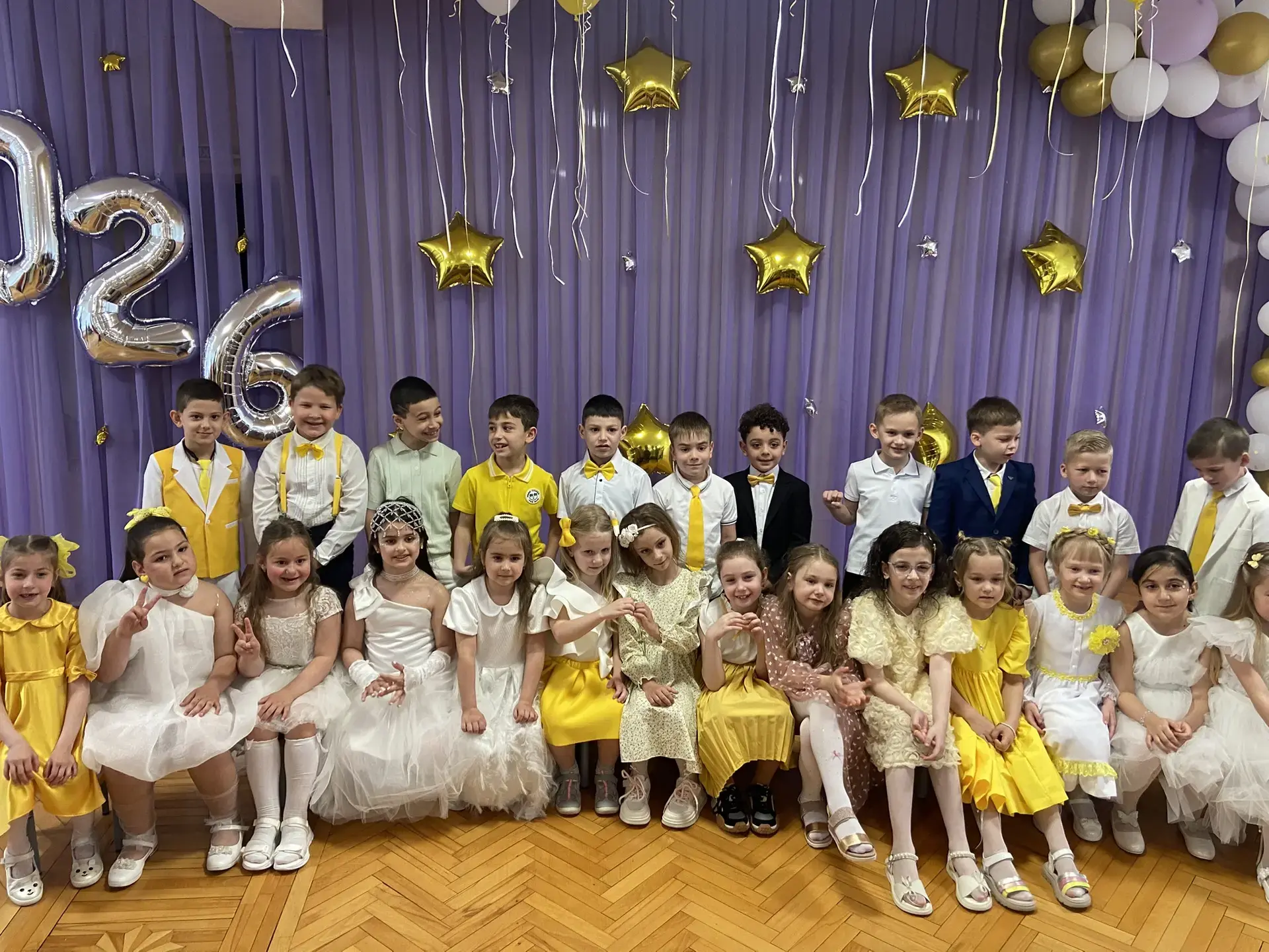 Вот и настал выпускной в нашем детском саду , в группе №11!!!😍 Пришла пора ребятам про...