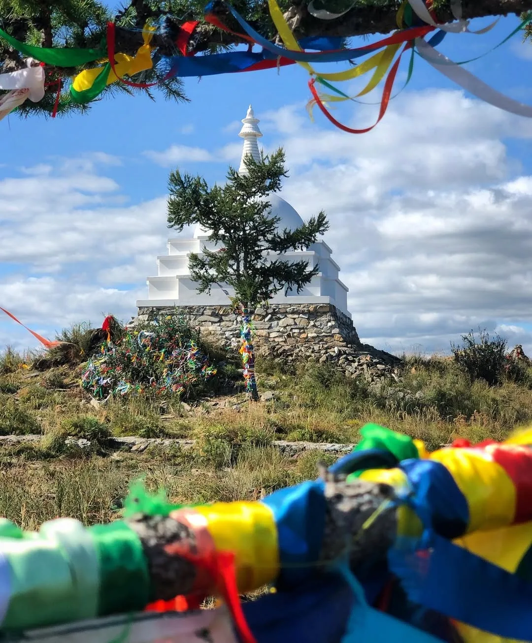 🛕 Ступа Просветления на Байкале, остров Огой  Огой — небольшой необитаемый остров на Байкале. Это кр