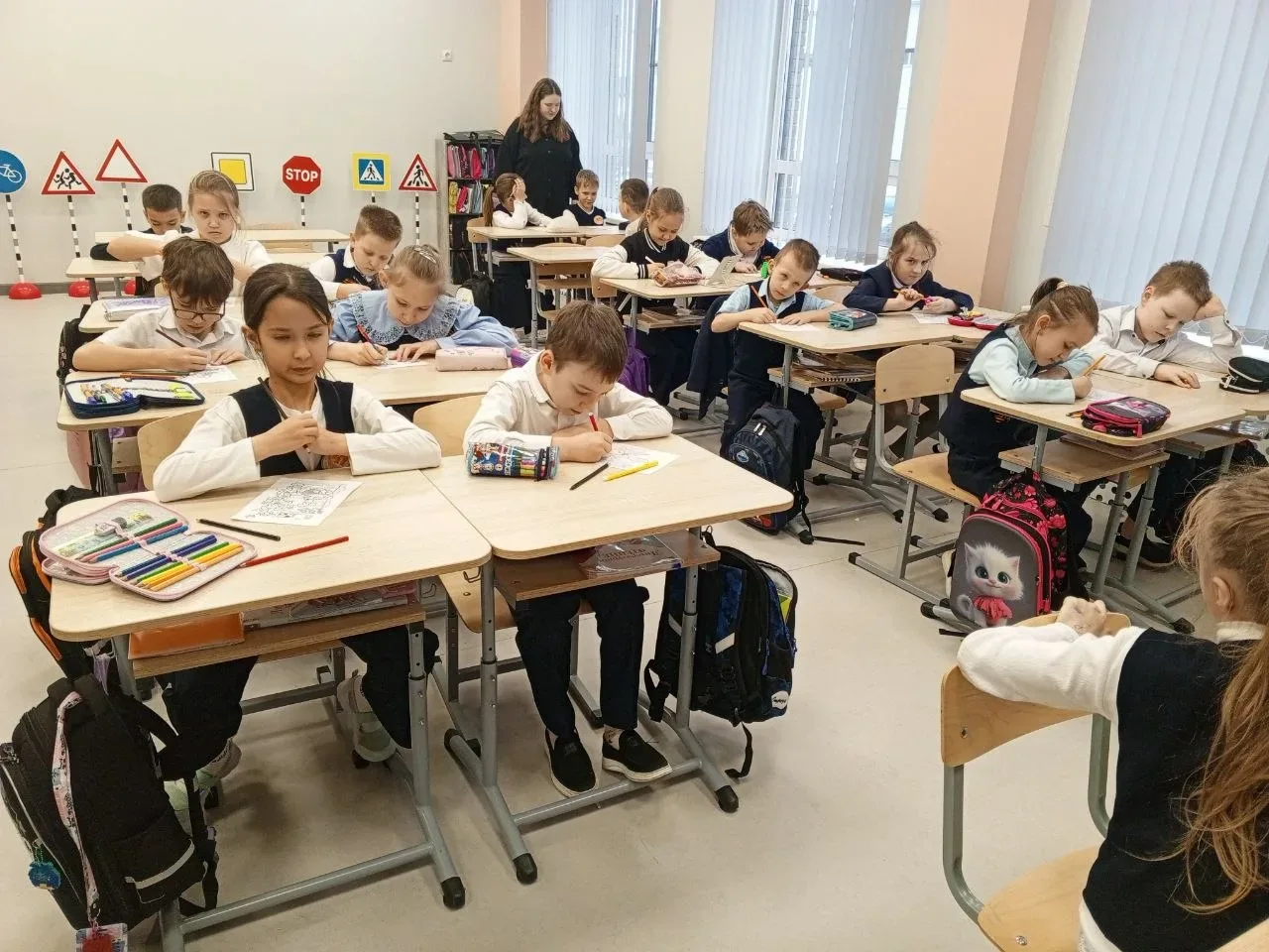 📣 Месячник правовых знаний: старшие ученики делятся знаниями с младшими!   В рамках месячника правов