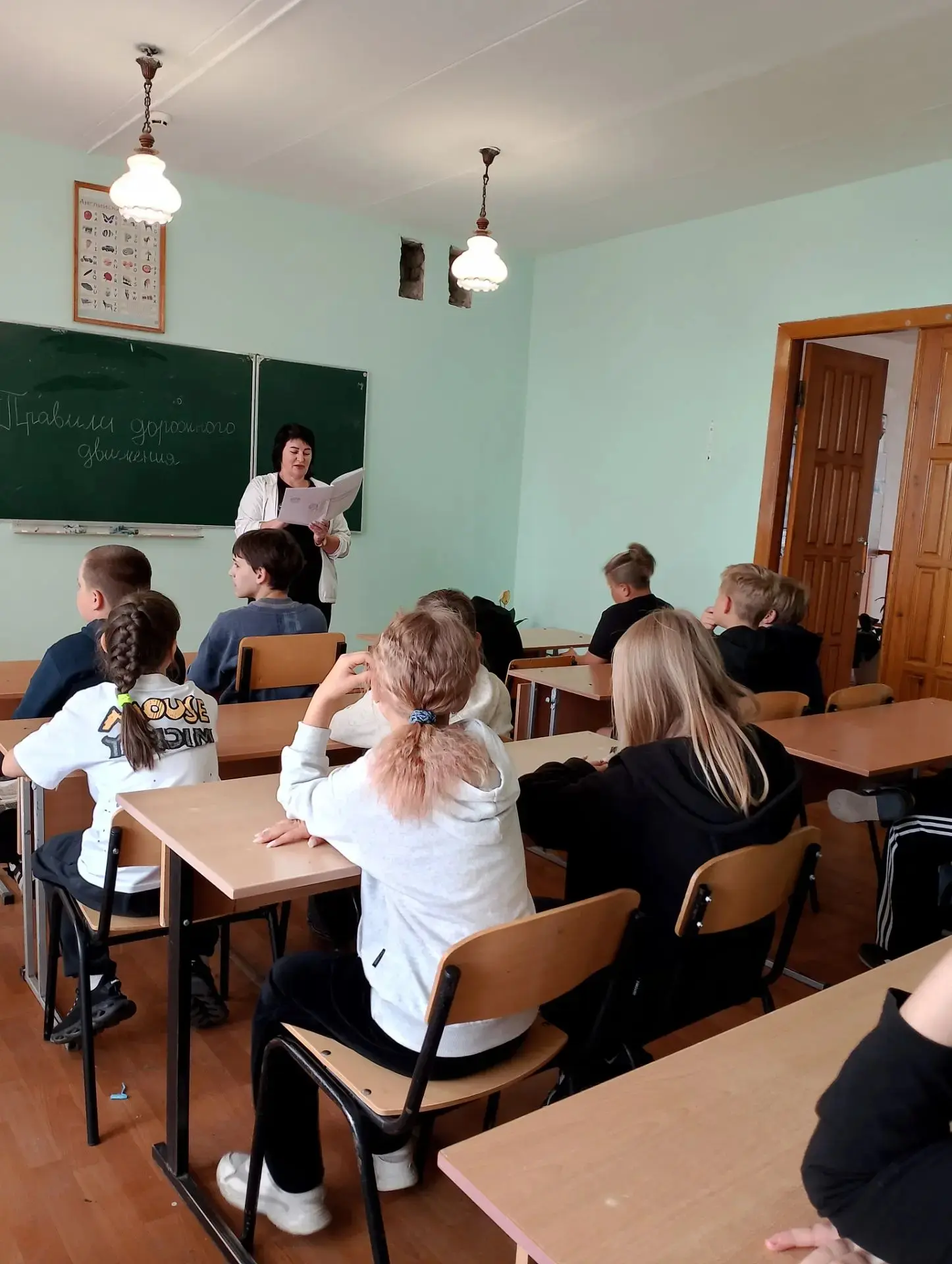 Безопасность на дорогах — наша общая забота!

Сегодня в нашем трудовом лагере прошла важная и полезн