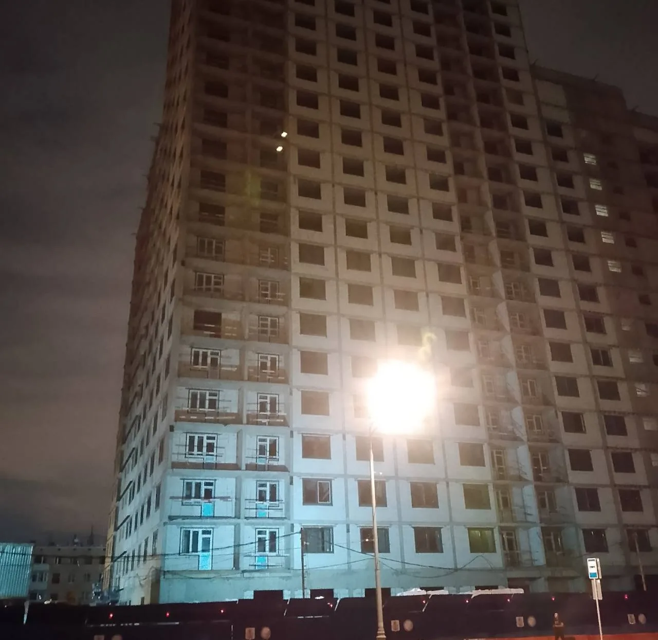 🏗️ Стройка на Кубинке понемногу растёт

Жители поделились новым фото строящегося дома по реновации 