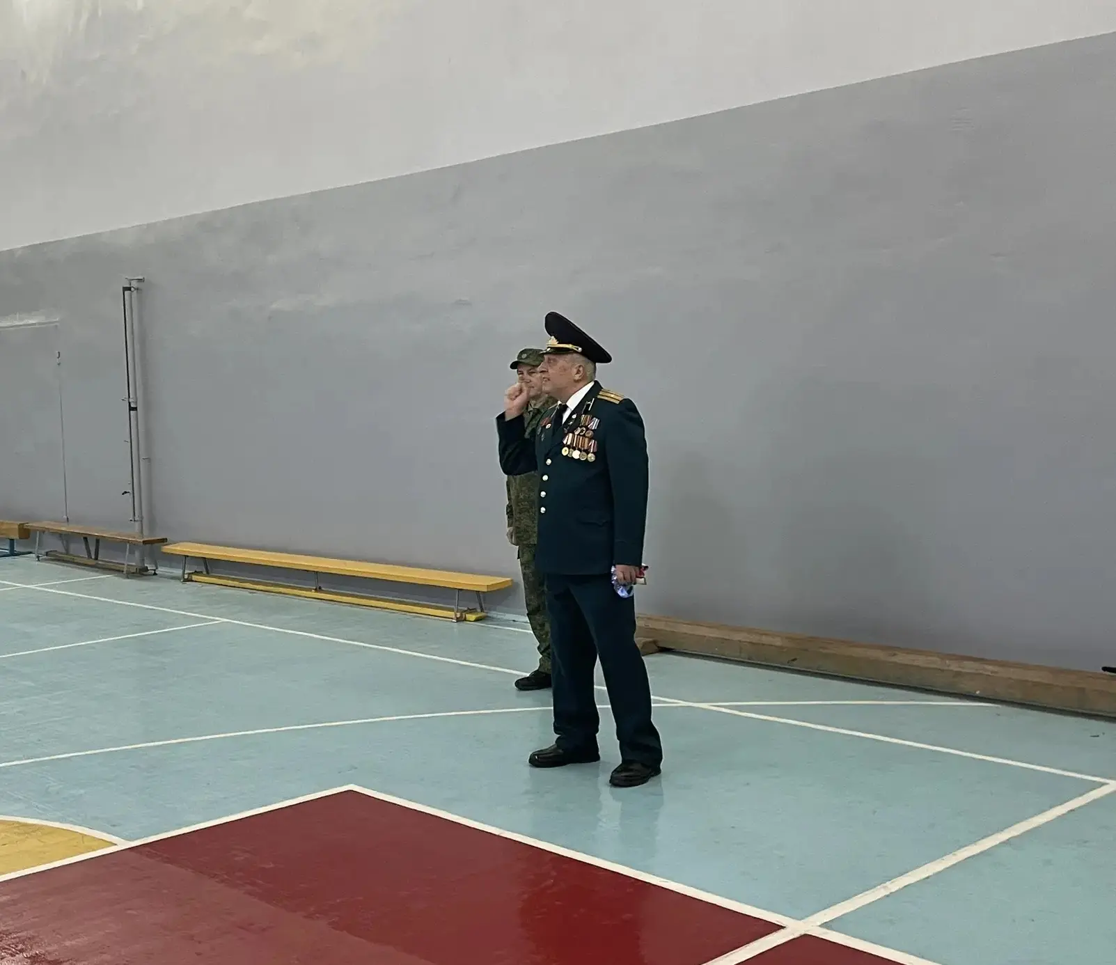 ￼ РАЗГОВОРЫ О ВАЖНОМ￼ Утро понедельника 16 февраля 2026 года в школе традиционно началось с торжеств