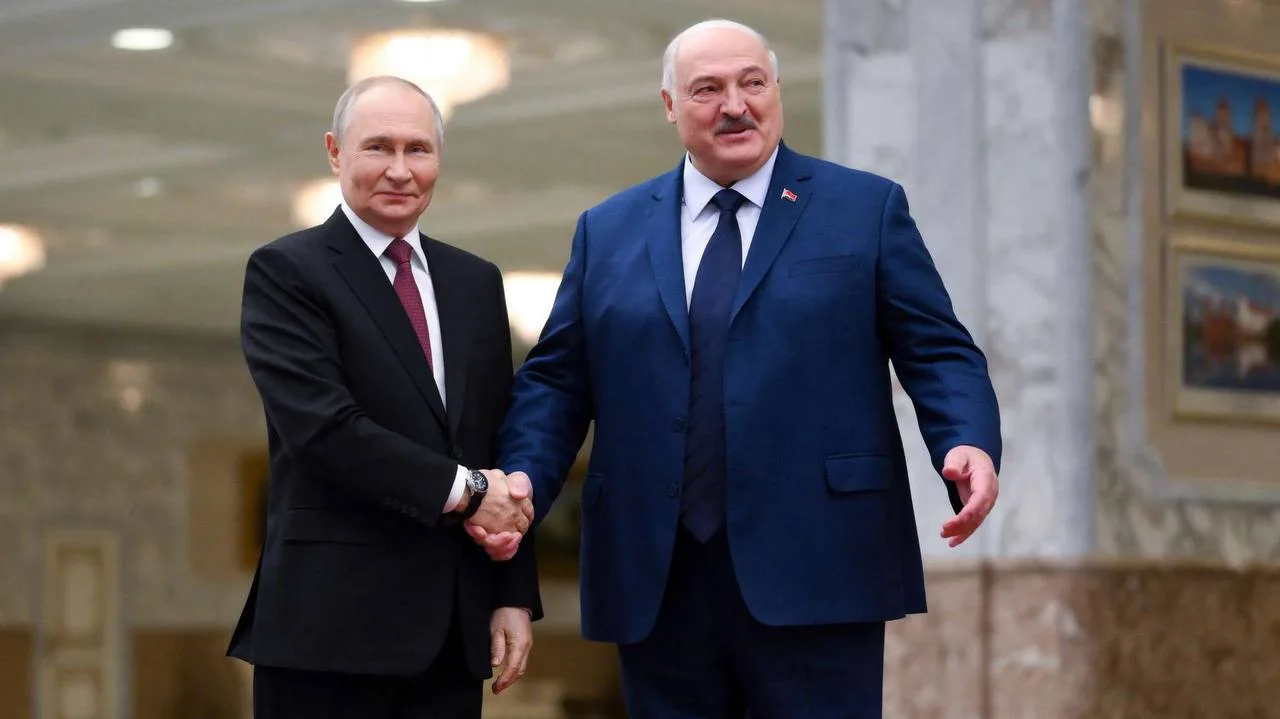 «Мы никогда не позволим стрелять русским в спину»: Александр Лукашенко