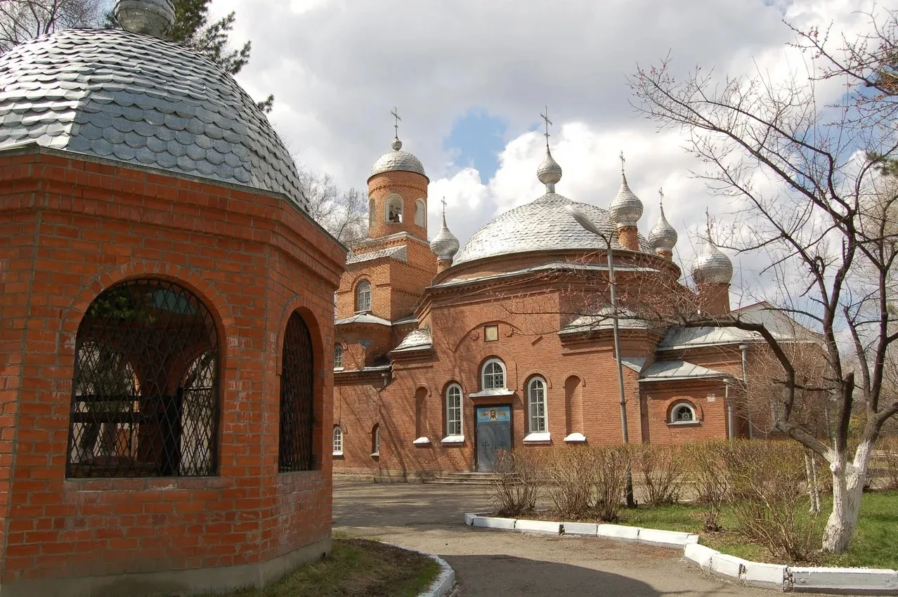 В Пасху в Дальнереченске состоятся церковные мероприятия.  📅 Когда и где:  1. Пасхальный крестный хо