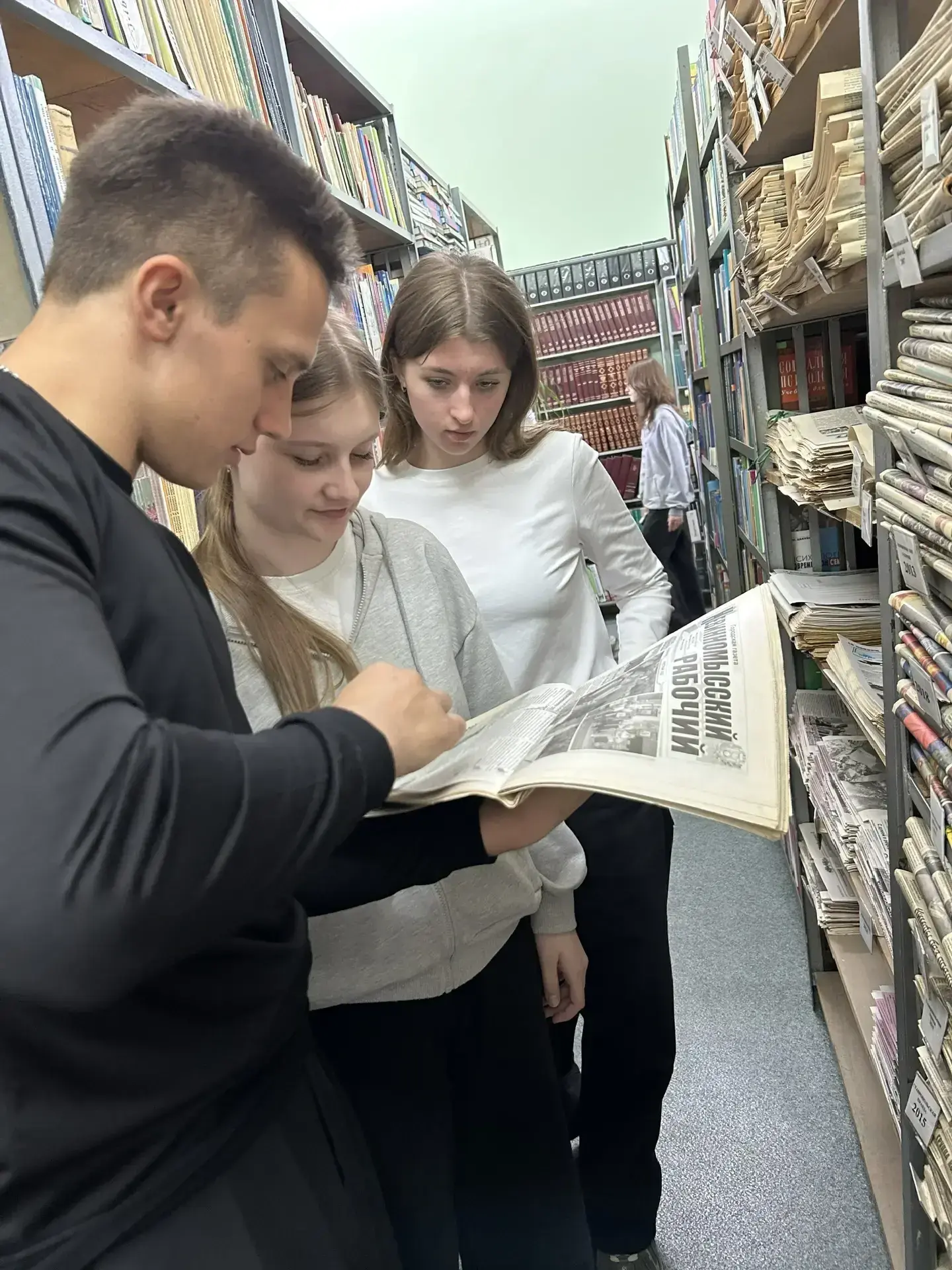 Ваши помощники – словари  «Лишь та речь может называться культурной, у которой богатый словарь и мно