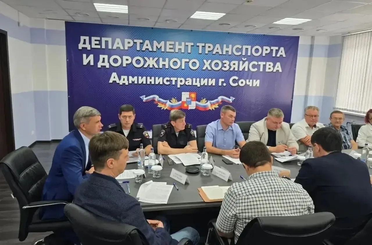 Мотоциклам, велосипедам и электросамокатам хотят ограничить движение по Дублёру в Сочи