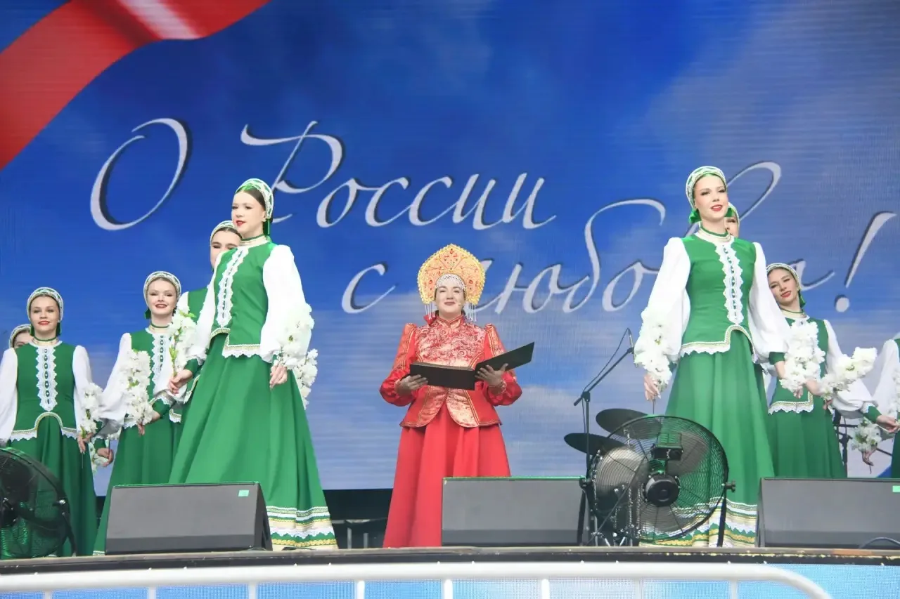 📌 Центральной площадкой празднования Дня России и Дня города стала Площадь «Дружбы».