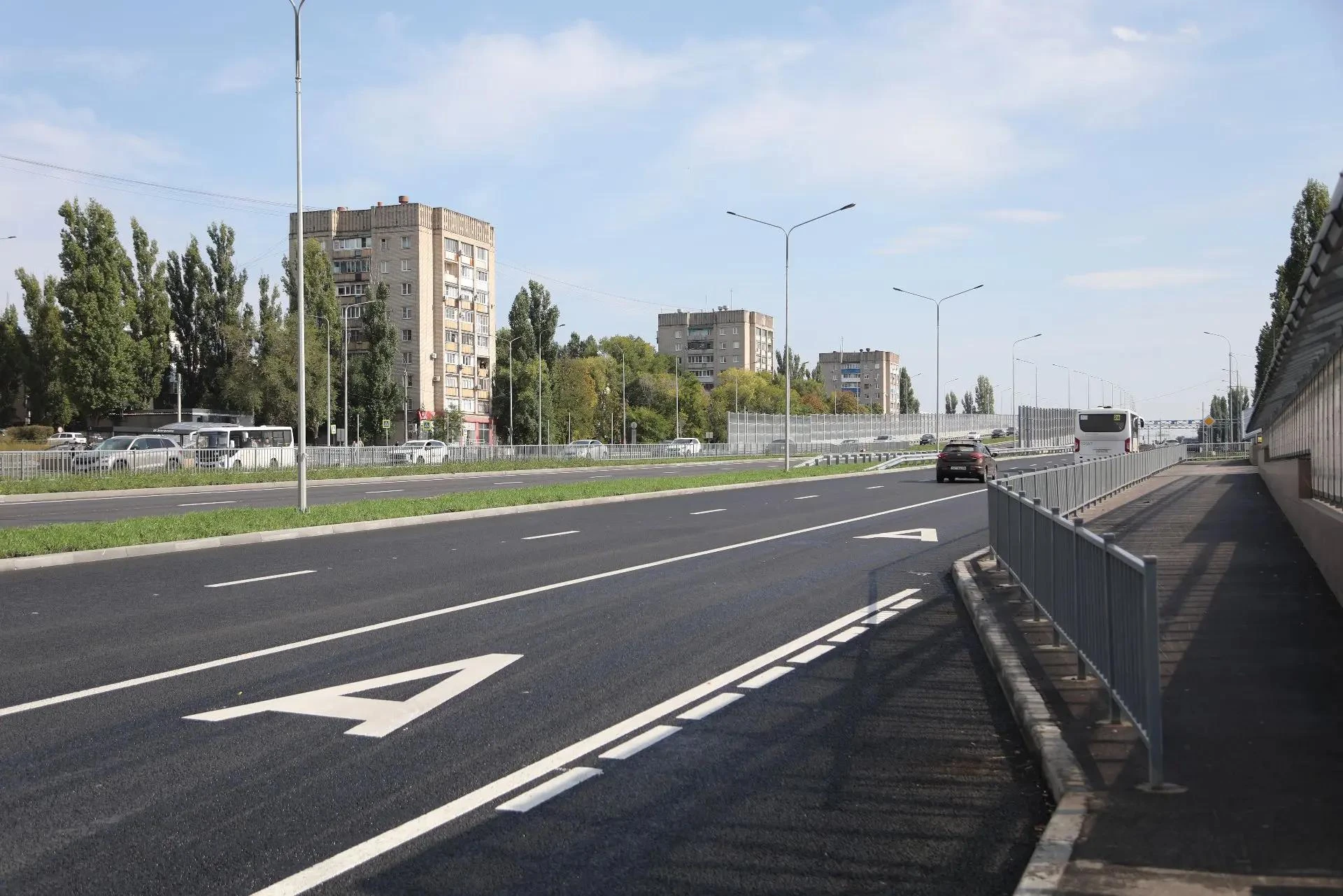 Совсем скоро работы на Остужевской развязке подойдут к концу. Уже сейчас движение автот...