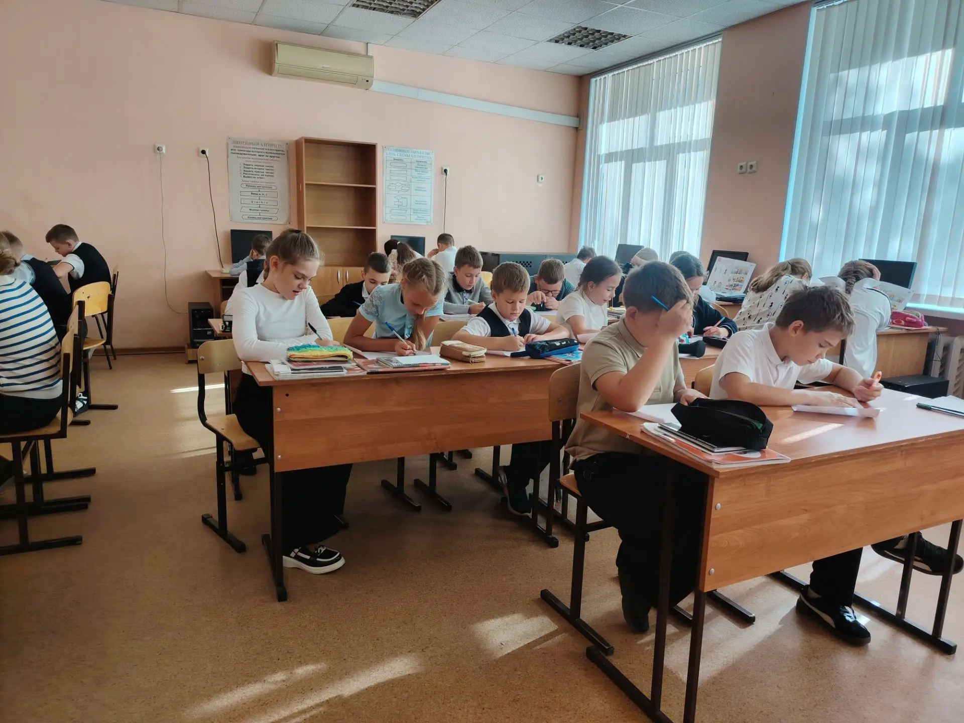🎉 8 сентября — День языков народов Российской Федерации! 🎉