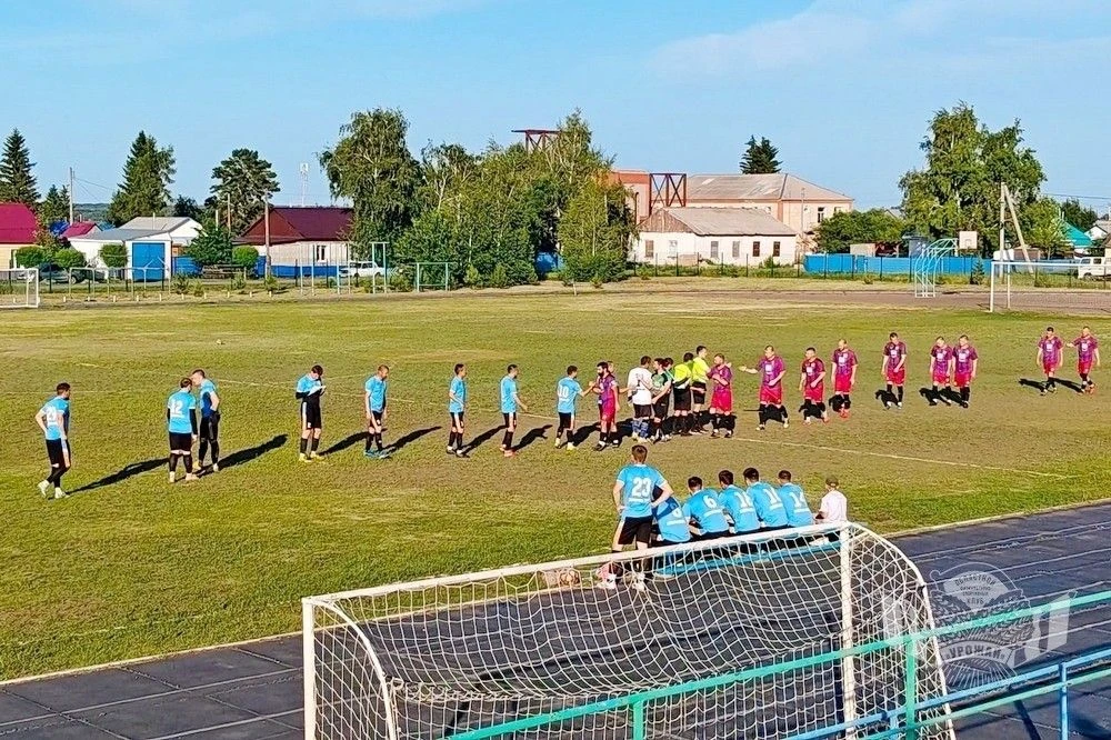 ⚽ Две команды лидируют в футбольном отборе на «Королеву спорта-2026»
Они досрочно обеспечили себе уч