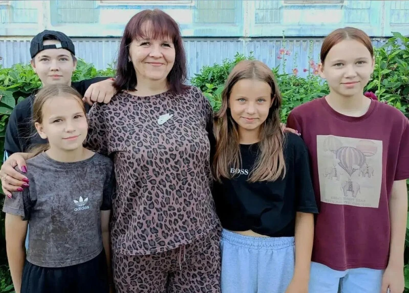 В Кузбассе маме помогли вернуть шестерых детей благодаря клубу «Устойчивая семья»