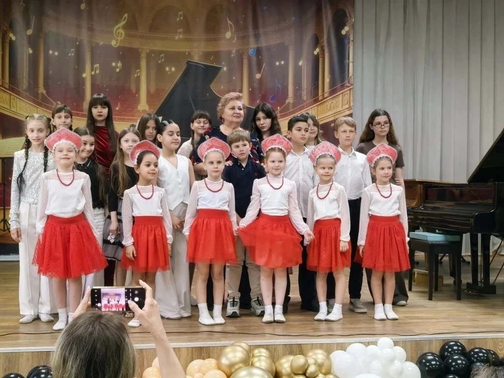 🌹 23 мая в нашей школе состоялся отчетный концерт класса преподавателя Середы Ирины Ни...
