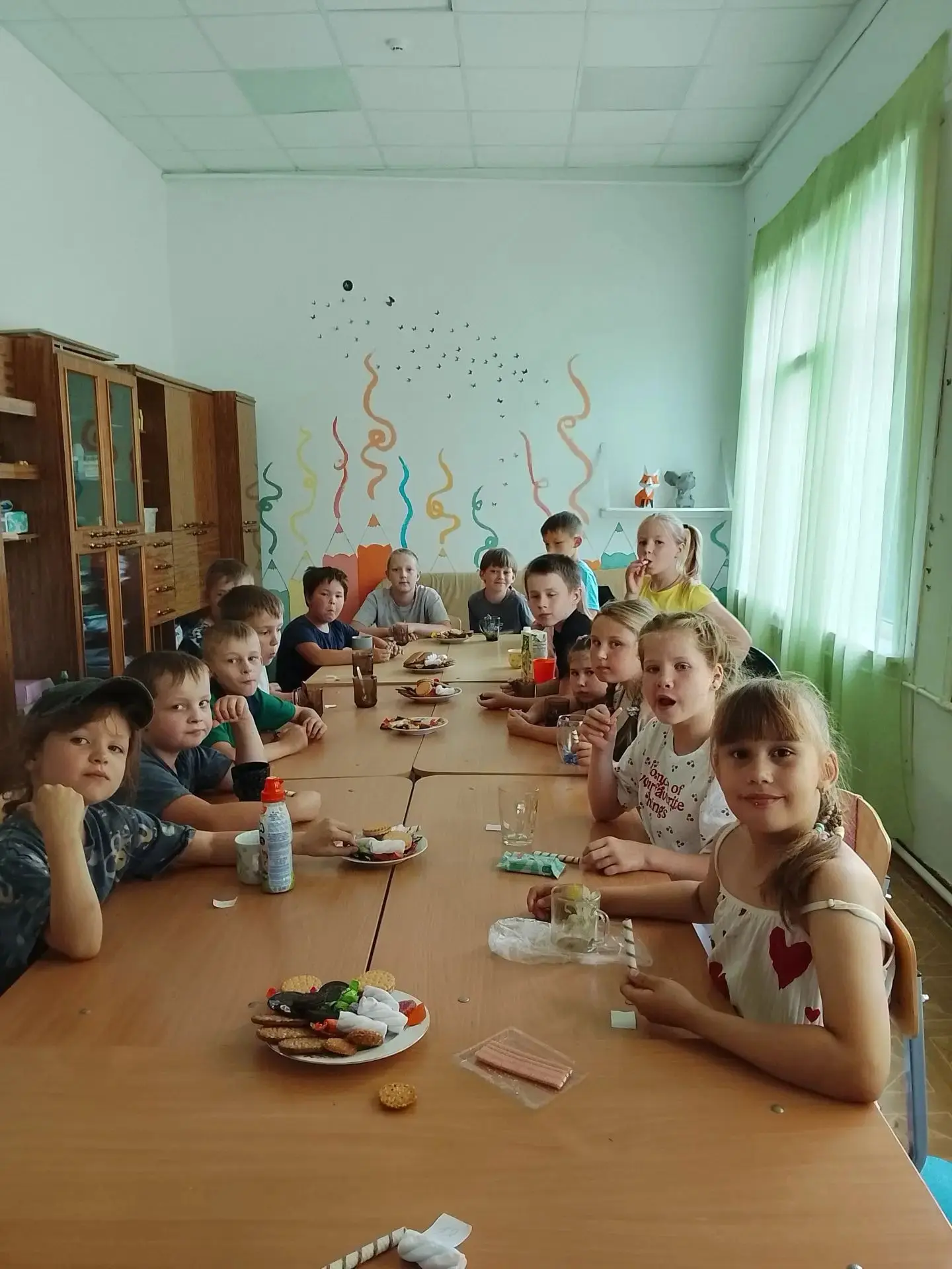Сводный отряд "Добрые ребята"

💥Подошла к концу смена в сводном отряде "Добрые ребята. Сегодня дети