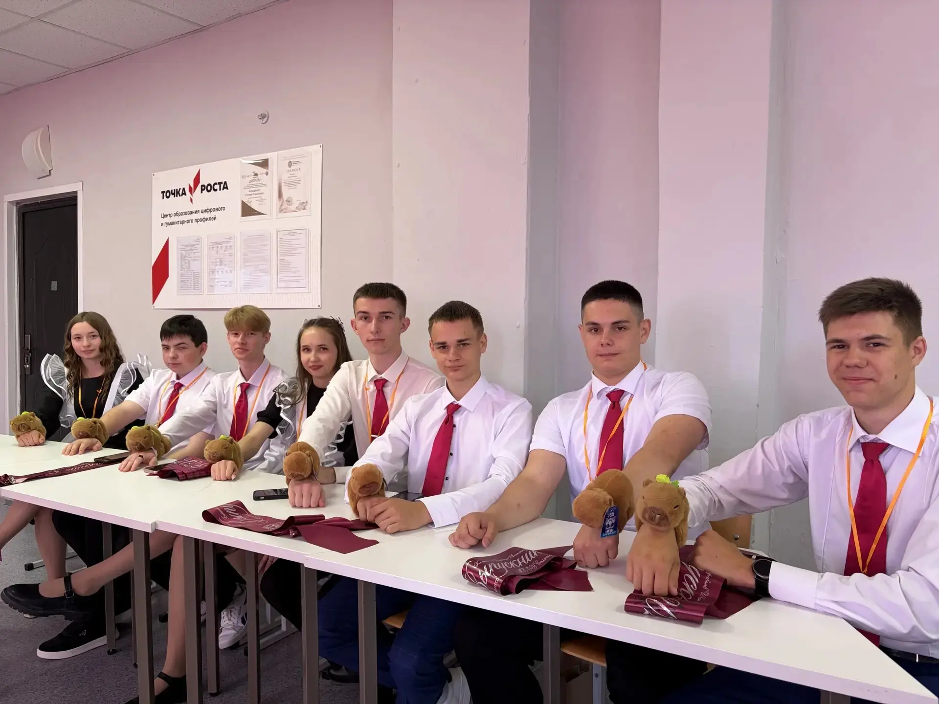 🔔 Последний звонок 26.05.26. 
🎓 Последний урок: когда школа становится семьёй

В нашей школе есть 