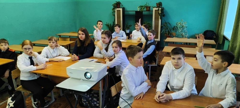 В понедельник, 16 февраля, в нашей школе стартовал первый день метапредметной недели, посвященной Го