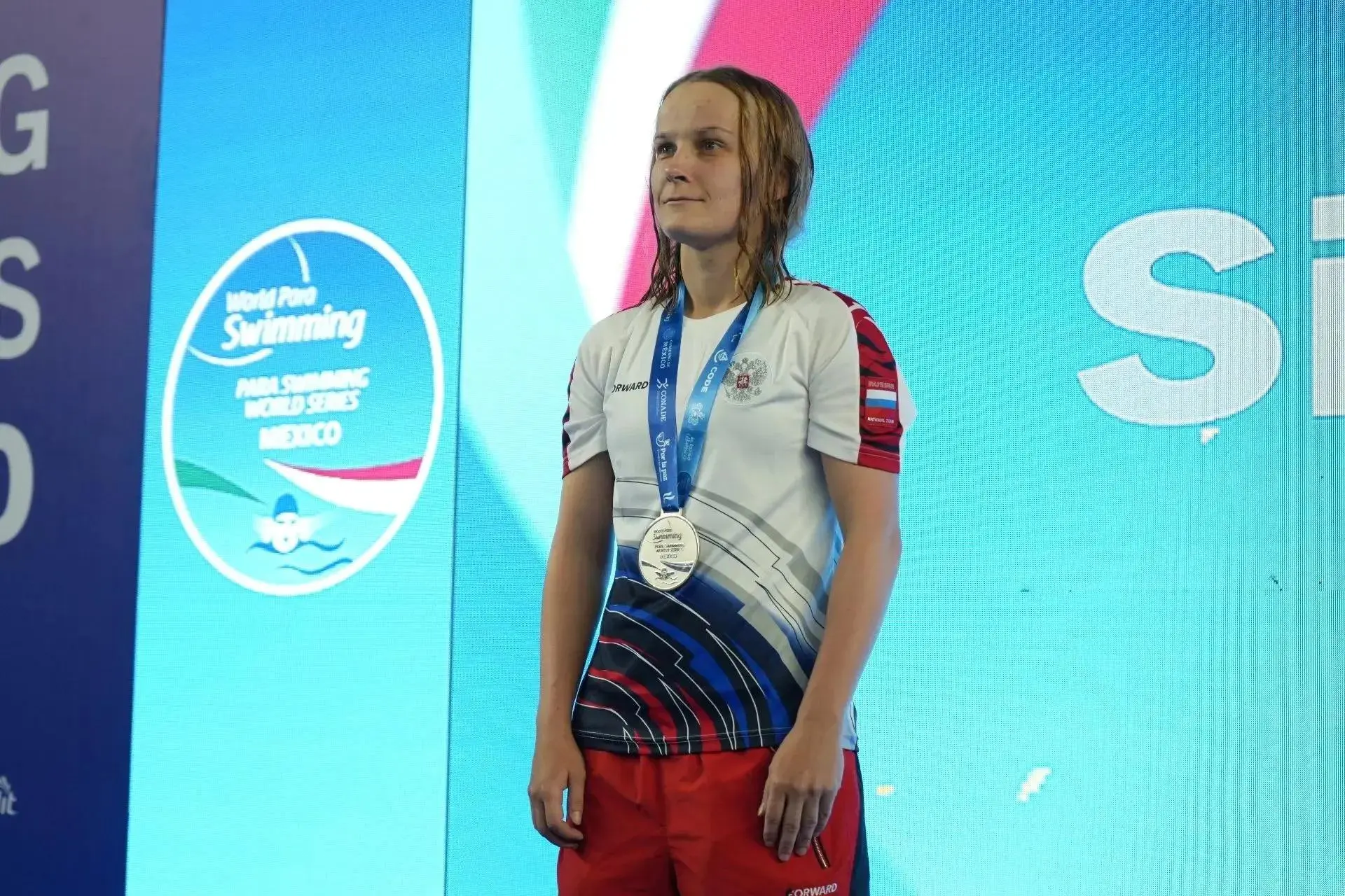 Спортсменка из Ленобласти выиграла три медали на Мировой серии по паралимпийскому плаванию