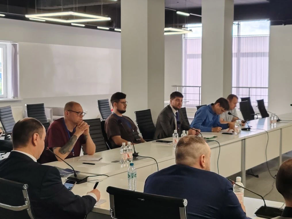 Разговор о станкостроении с фокусом на технологический суверенитет   Делегация Новочеркасского полит