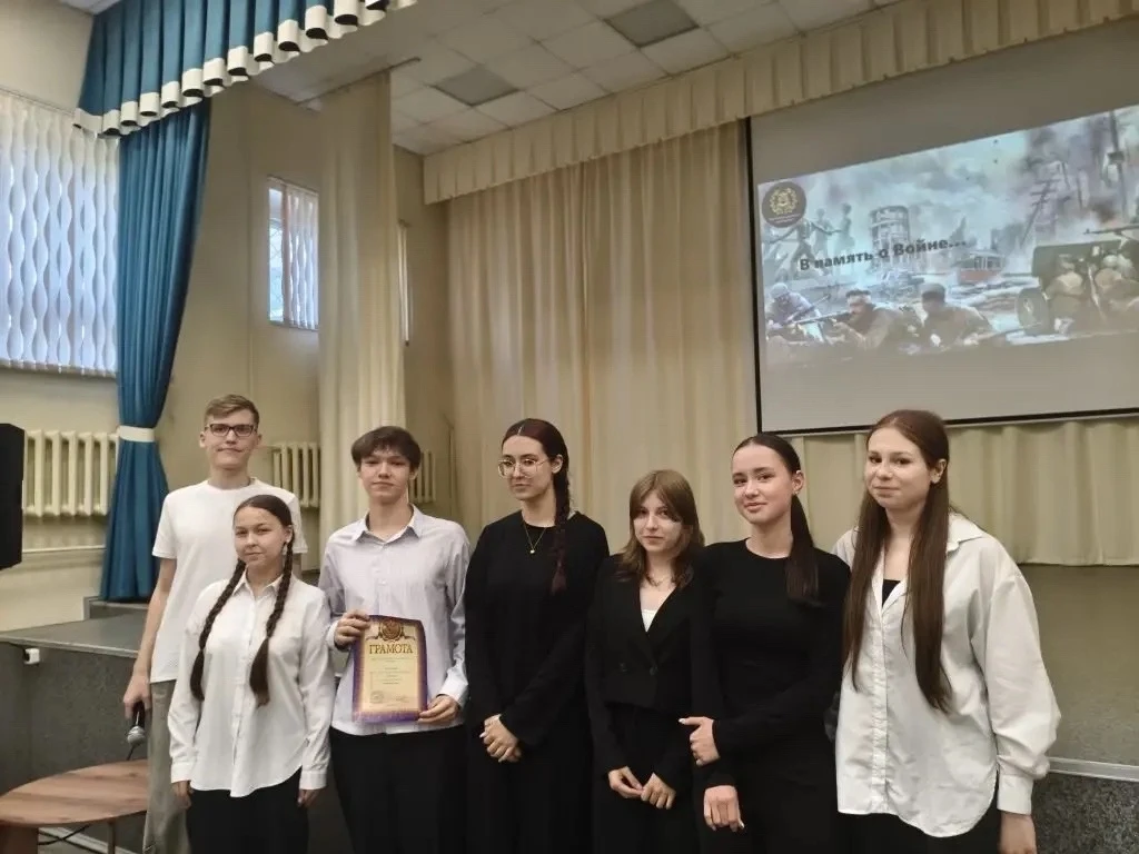 ❇️В рамках Предметной недели гуманитарных и социально-политических дисциплин:  7 мая для 10 и 11 кла