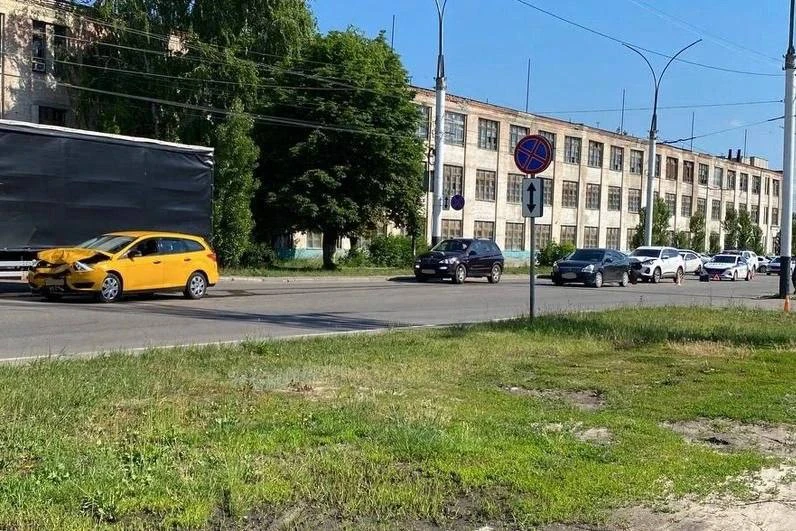 🚘Сегодня утром на Моршанском шоссе произошла массовая авария