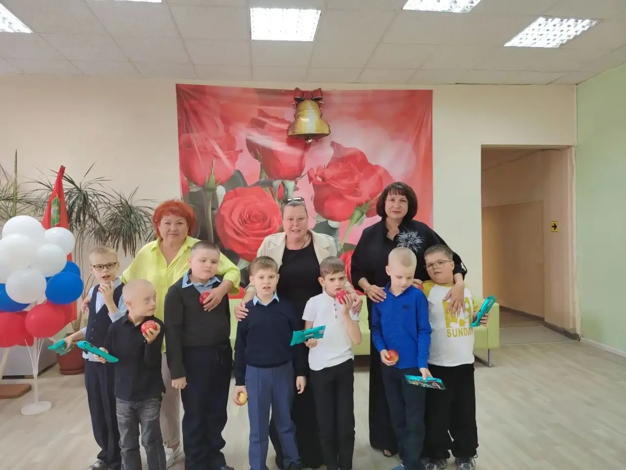 Сладкое продолжение праздника! 🍎🍬