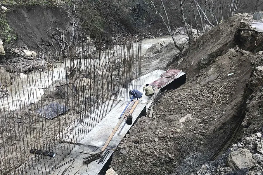 25 км дороги в КБР обновят к 2026 году  🚧 В Кабардино-Балкарии стартовали масштабные работы по рекон