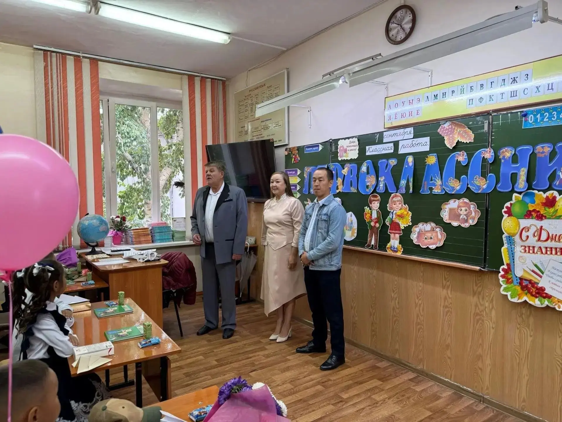 ✅  Безопасность начинается с первого звонка: общественники и волонтеры провели уроки ПД...