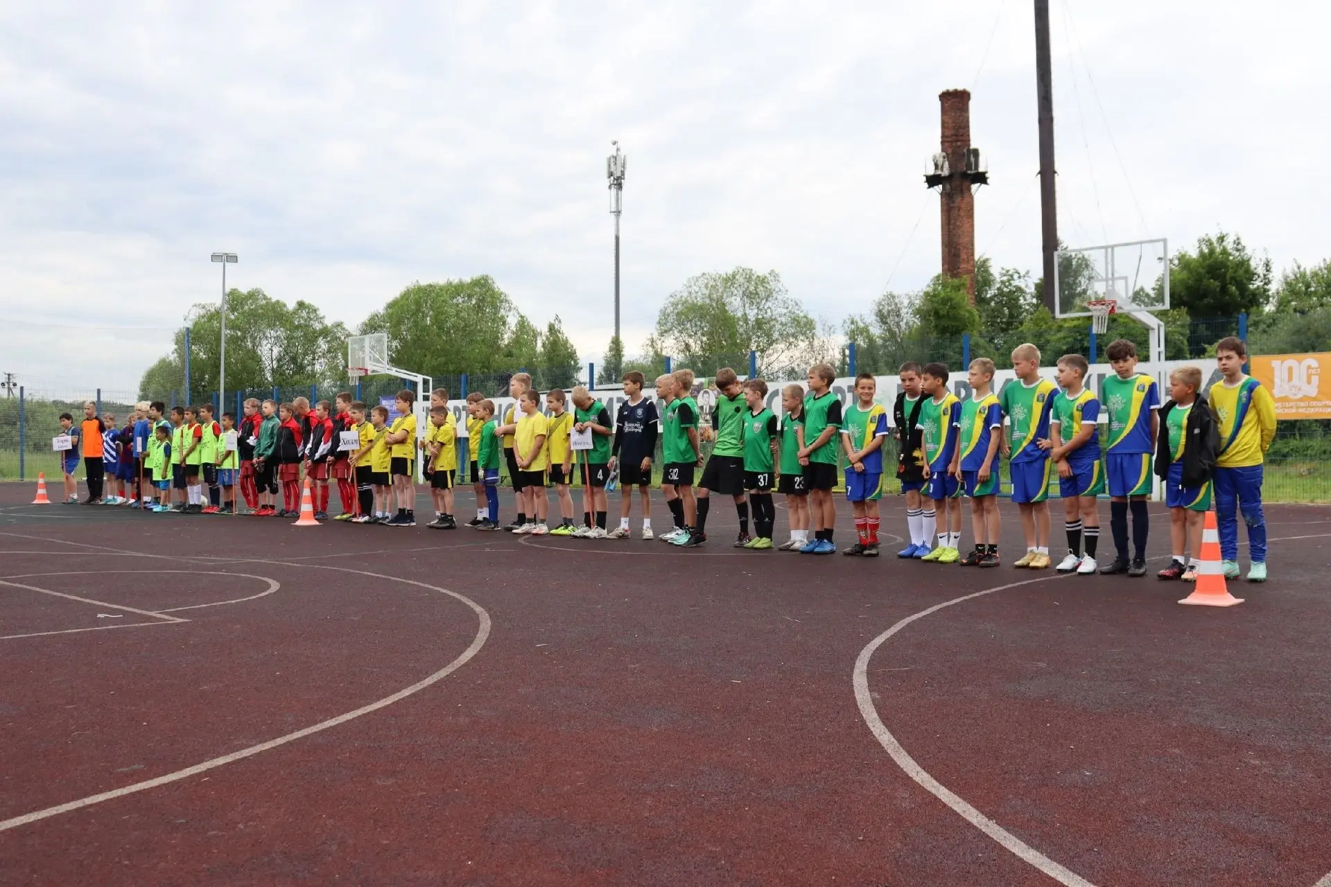 ⚽Пробежка, пас, красивый гол, За это любим мы футбол!